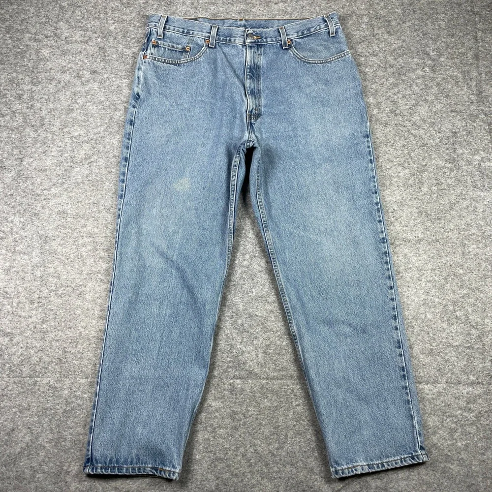 Vintage Levis Jeans Mens 40x30 (Fits 37x29) Light Blue 550 Relaxed Fit Denim